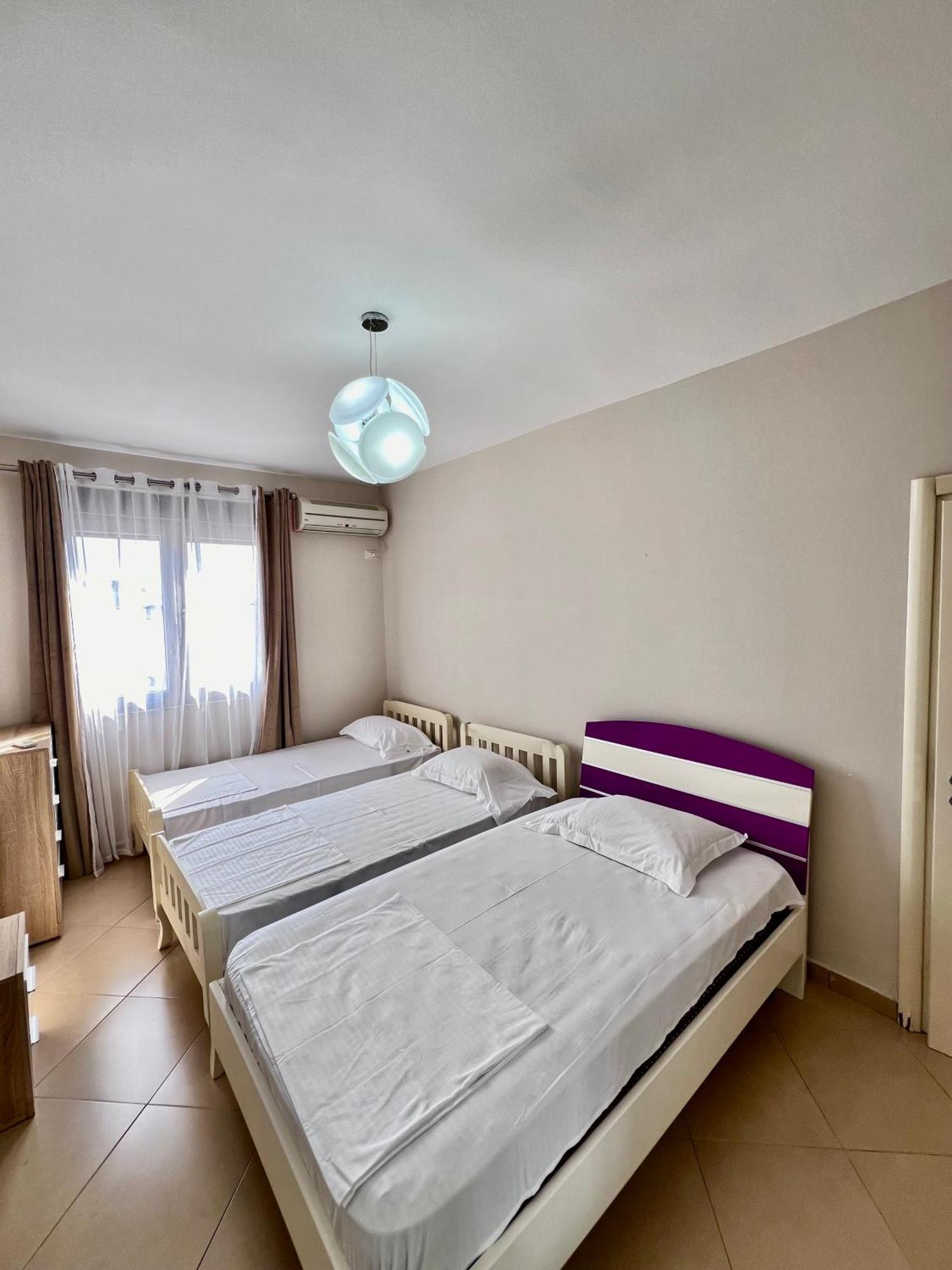 Boulevard Views - Spacious Tirana Apartment Extérieur photo